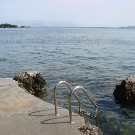 Villa Marlina กอมเมนโน ภายนอก รูปภาพ