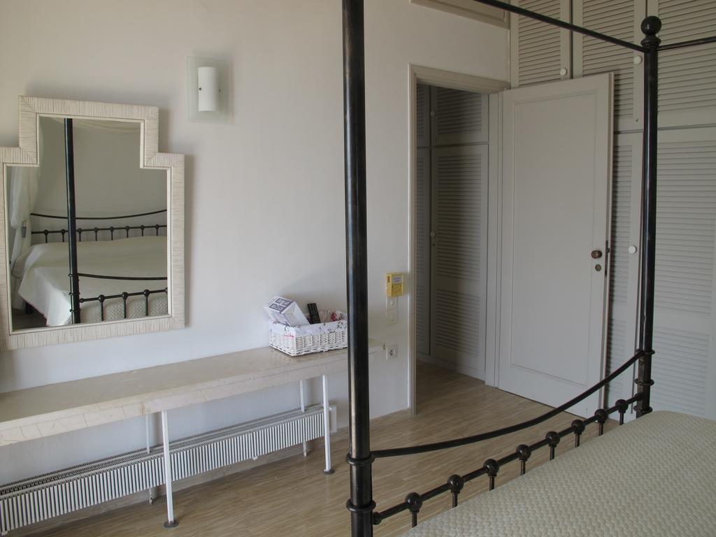 Villa Marlina กอมเมนโน ภายนอก รูปภาพ