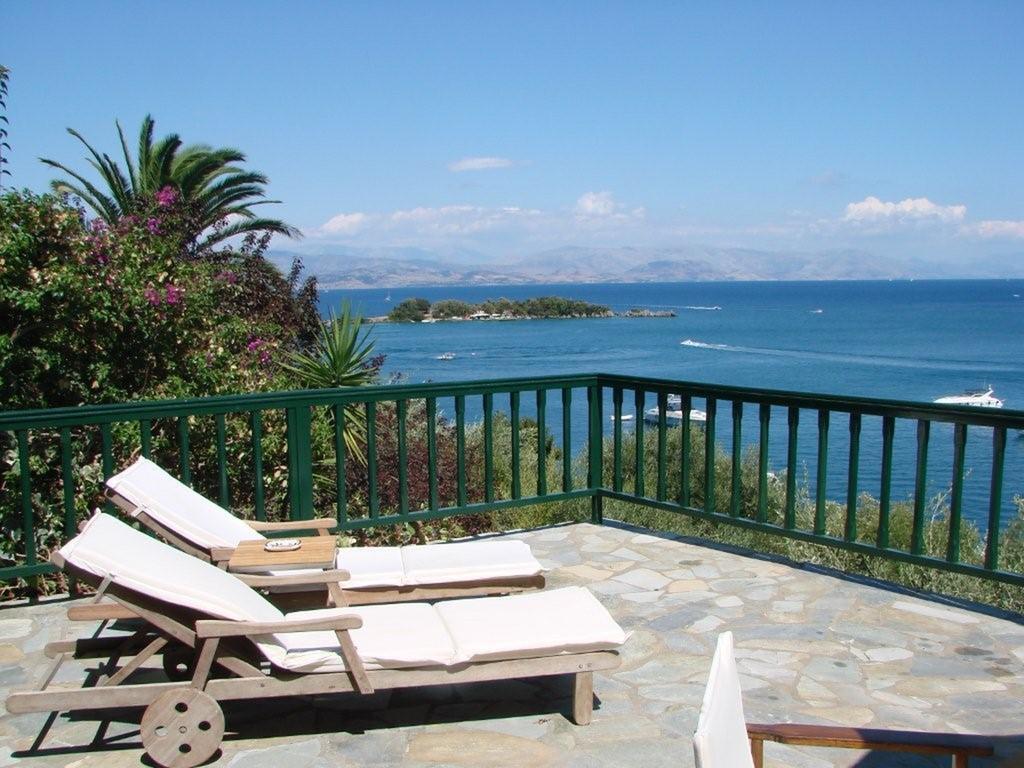 Villa Marlina กอมเมนโน ภายนอก รูปภาพ