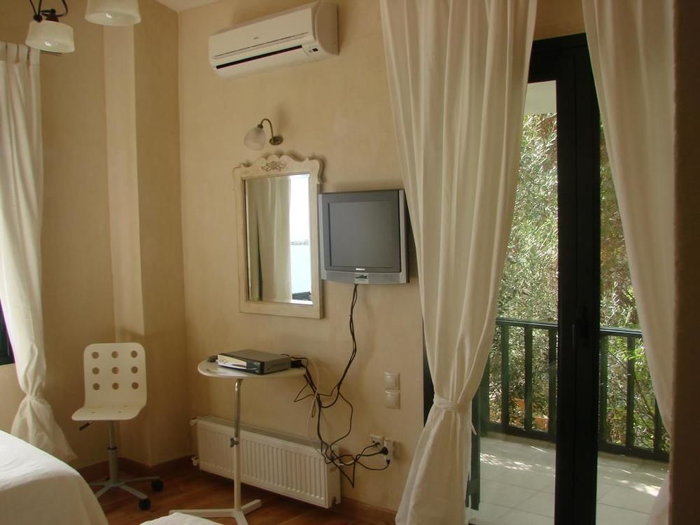 Villa Marlina กอมเมนโน ภายนอก รูปภาพ