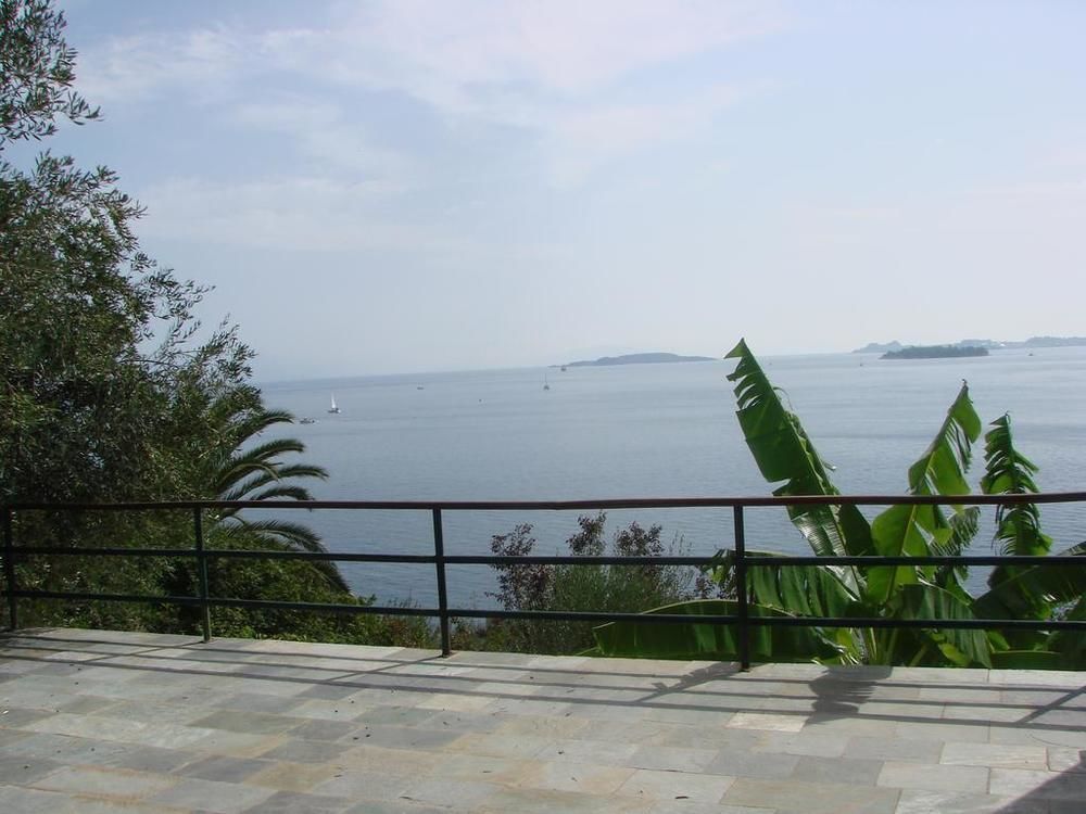 Villa Marlina กอมเมนโน ภายนอก รูปภาพ